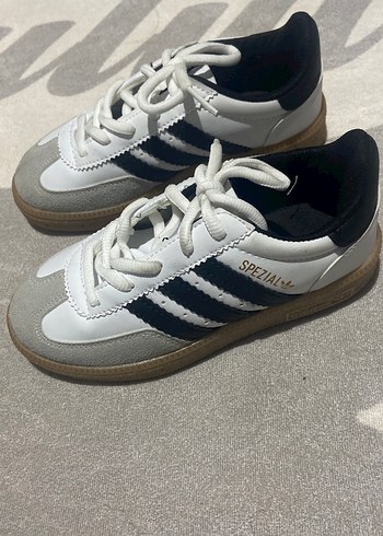Unisex Çocuk Beyaz Siyah Adidas Spor Ayakkabı