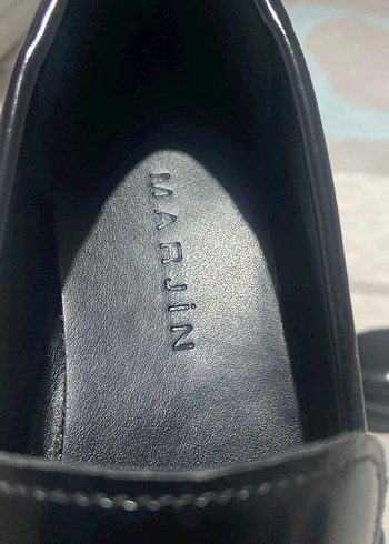 Marjin Siyah Parlak Tokalı Kadın Loafer