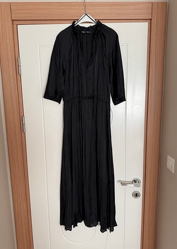 Zara Zara saten elbise