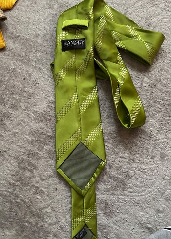 Diğer Ramsey Yesil Saten Kravat