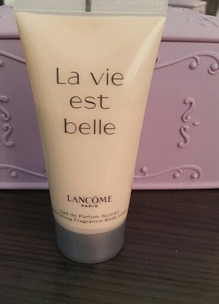 lancome la vie esr belle vucut losyonu