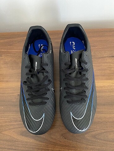 42.5 Beden siyah Renk Nike Krampon orijinal