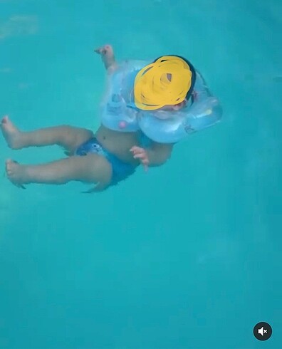 Bebek yüzme boyun simidi