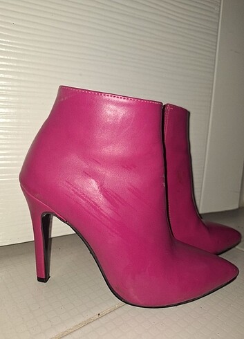 Pembe bot
