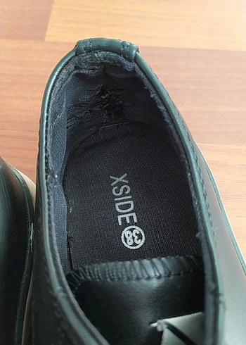 38 Beden Siyah Beyaz Bağcıklı Kadın Spor Ayakkabı