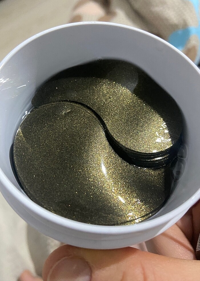 petitfee black pearl &gold hydrogel eye patch - Görsel 3