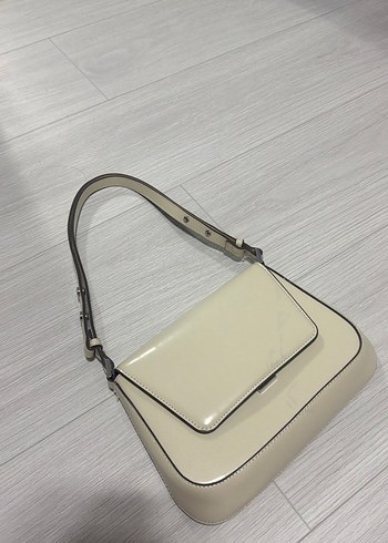 Mango Minimalist Ekru Omuz Cantasi