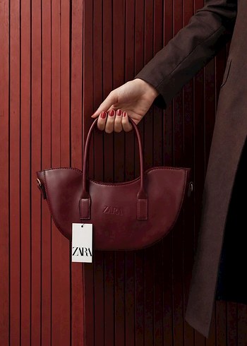 Zara Bordo Zara El Cantasi