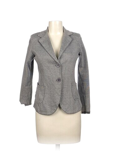 Diğer Blazer %70 İndirimli.