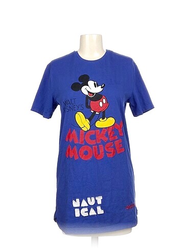 Diğer T-shirt %70 İndirimli.