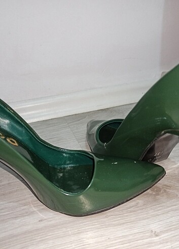 Koyu Yeşil stiletto