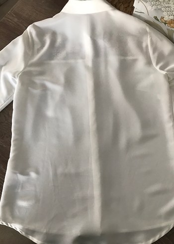 Düğmeli Beyaz Nakışlı Uzun Kollu Kadın Gömlek - Görsel 4