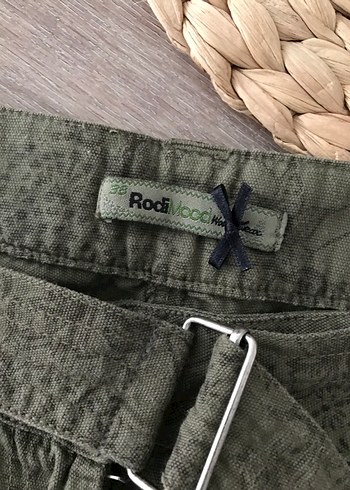 Kemerli Kadın Bermuda Şort Kargo Cepli - Görsel 2