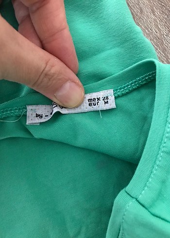 Kadın crop - Görsel 3