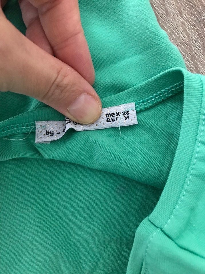 Kadın crop - Görsel 3