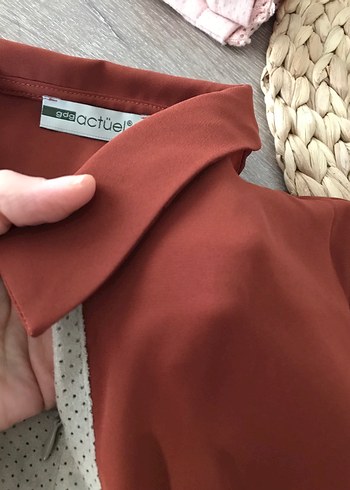 Kahverengi Kadın Tişört - Görsel 4