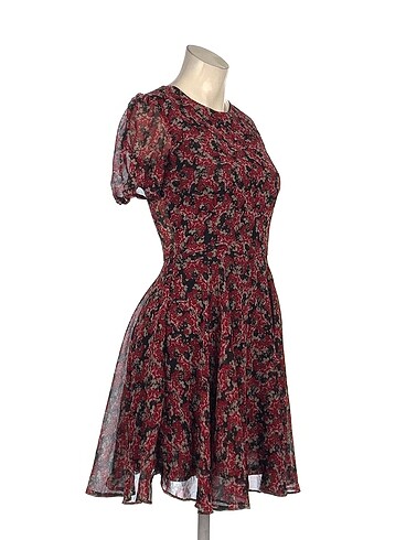 Zara Zara Kısa Elbise %70 İndirimli.