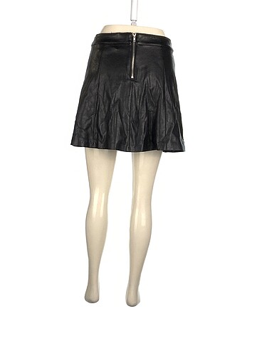 38 Beden H&M Mini Etek %70 İndirimli.