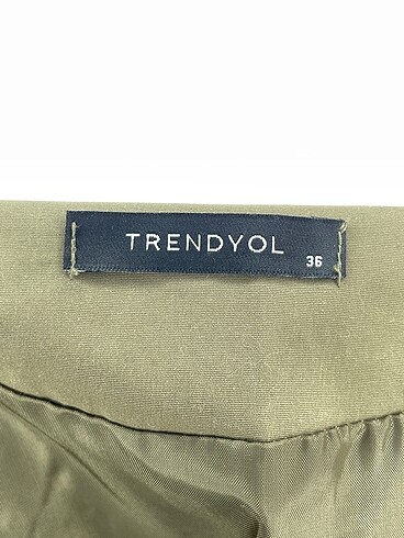36 Beden haki Renk Trendyol & Milla Trenchcoat %70 İndirimli.