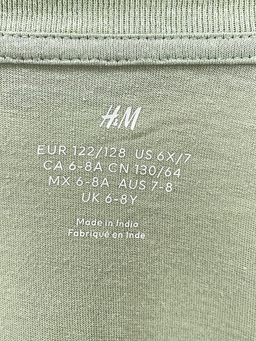universal Beden çeşitli Renk H&M T-shirt %70 İndirimli.