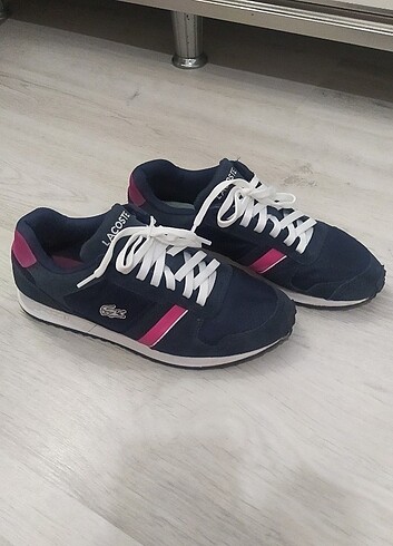 Lacoste spor ayakkabı 
