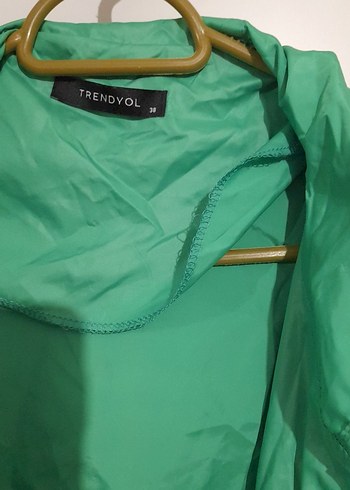 Yeşil Midi Kadın Yağmurluk - Görsel 2