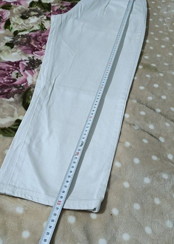 Kadın Beyaz Mini Pamuklu Bol Kesim Pantolon - Görsel 4