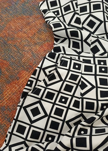 Kadın Beyaz Siyah Desenli Uzun Tulum - Görsel 7