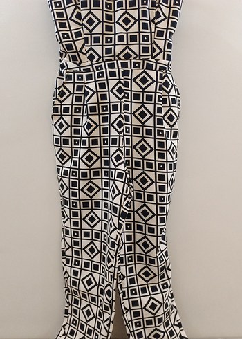 Kadın Beyaz Siyah Desenli Uzun Tulum - Görsel 2