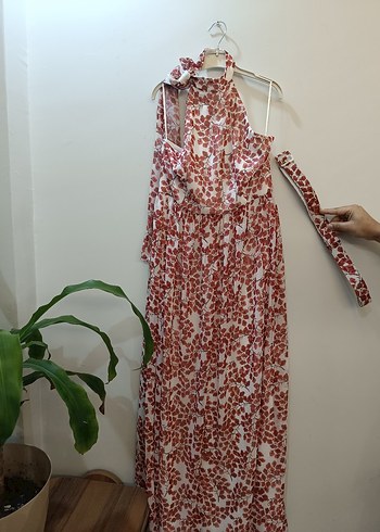 Kırmızı Uzun Bohem Askısız Elbise - Görsel 2