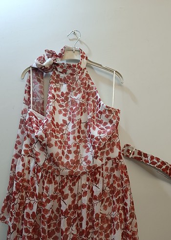 Kırmızı Uzun Bohem Askısız Elbise - Görsel 3