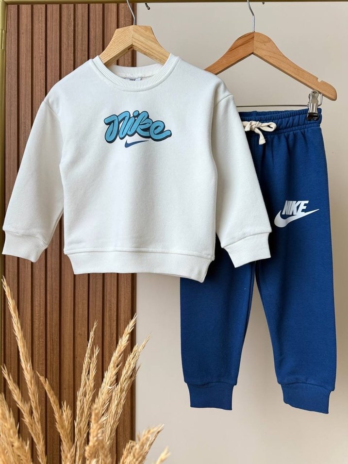 Nike Erkek Çocuk Beyaz Sweatshirt ve Eşofman Altı - Görsel 4