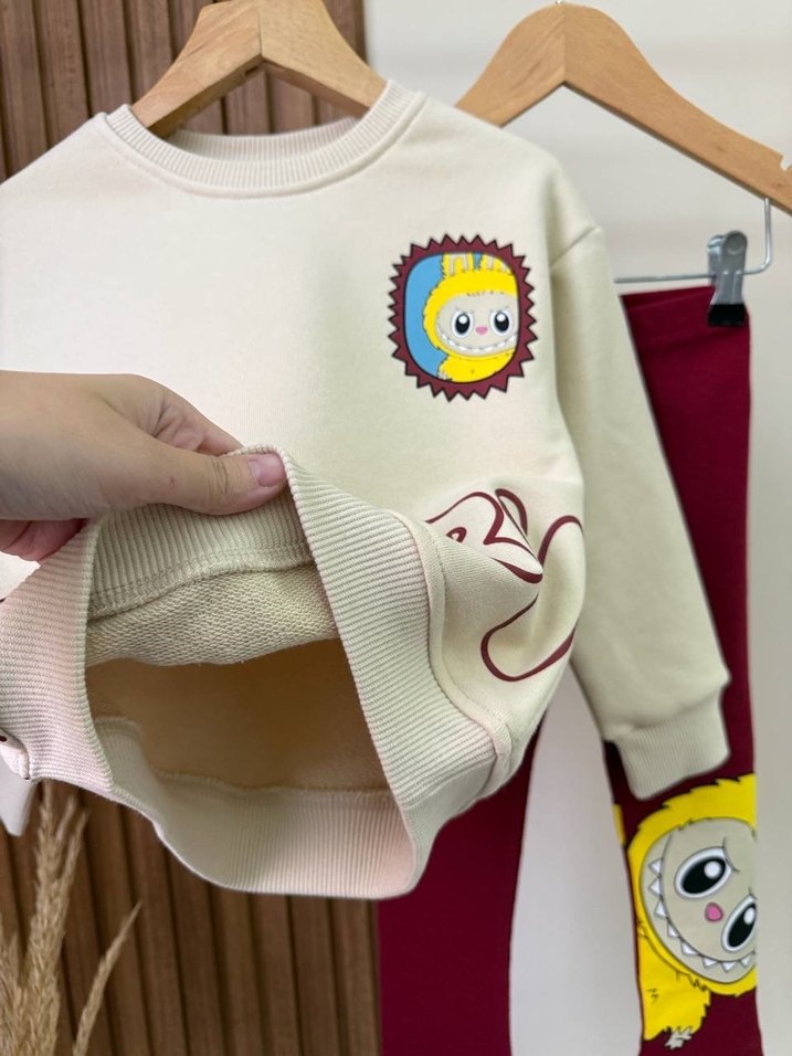 Labubu baskılı kız çocuk takım - Görsel 3