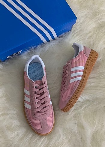 Adidas ürünü
