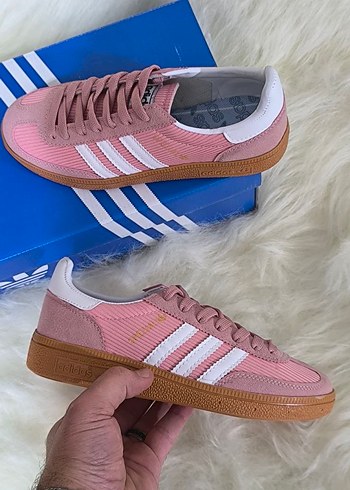 Adidas ürünü