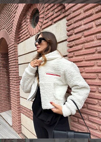 Prada ürünü