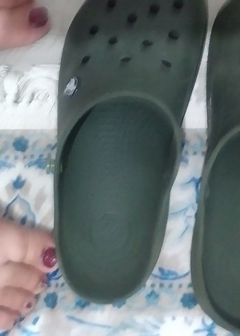 Crocs Koyu Haki Rahat Ve Sik Terlik