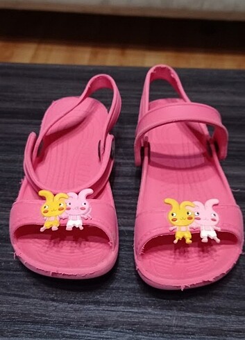 25 Beden pembe Renk 25 26 NO tertemiz ve dikkatli kullanılmış 