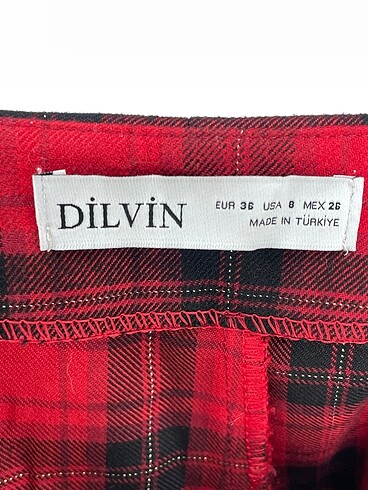 36 Beden çeşitli Renk Dilvin Mini Şort %70 İndirimli.