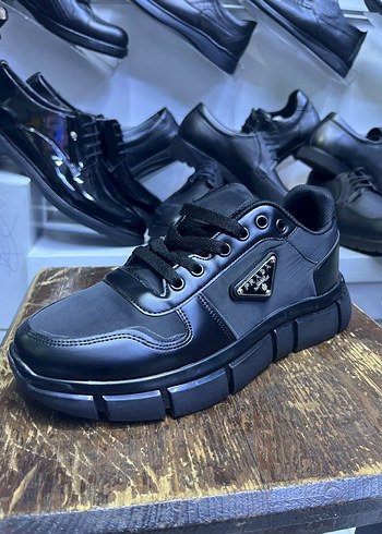 Diğer Siyah Deri Sneaker