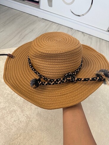 Zara Hasır şapka