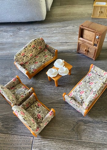Diğer Sylvanian Families Vintage Cicekli Ahsap Oyuncak Mobilya Seti