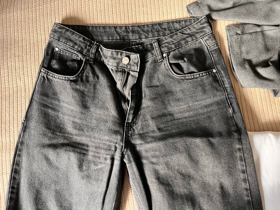 Koyu Gri Yıkamalı Rahat Denim Jean bol paça — görsel 2/4