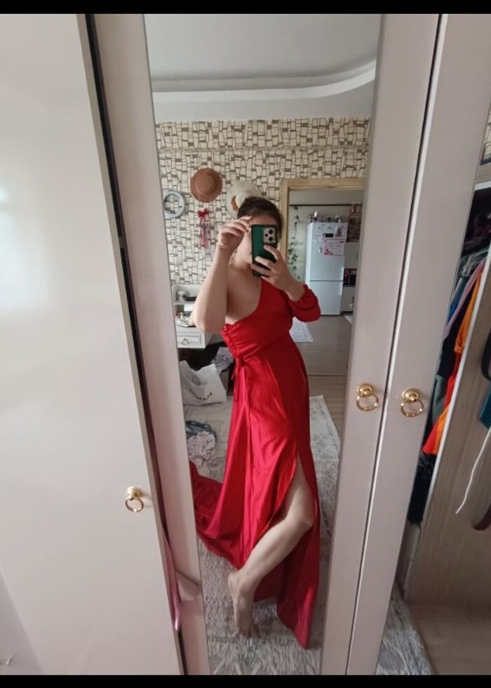 Tek kol saten elbise - Görsel 3