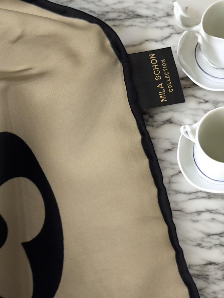 Desenli eşarp - Görsel 4