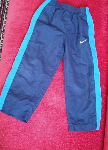 Nike eşofman altı 4 yaş orijinal