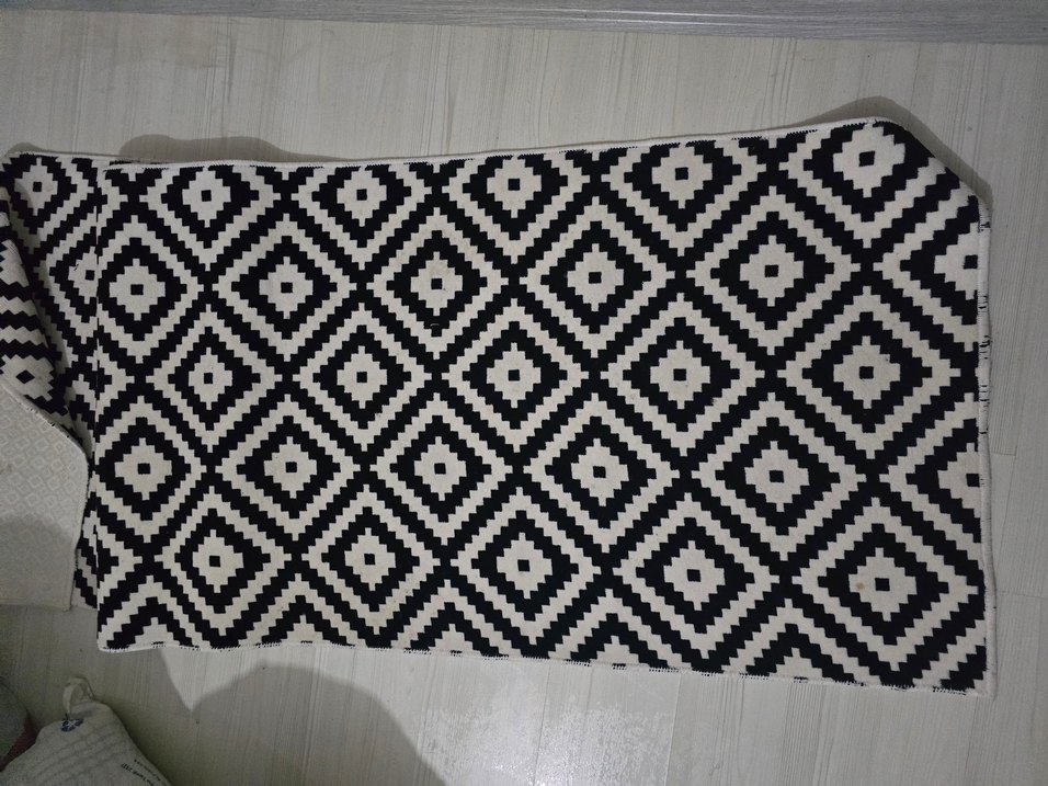 Siyah Beyaz Modern Desenli Halı - Görsel 2