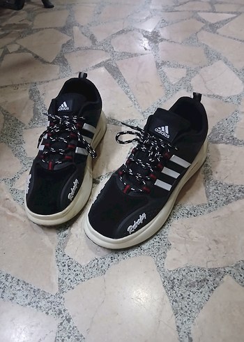 Adidas Siyah Spor Ayakkabi