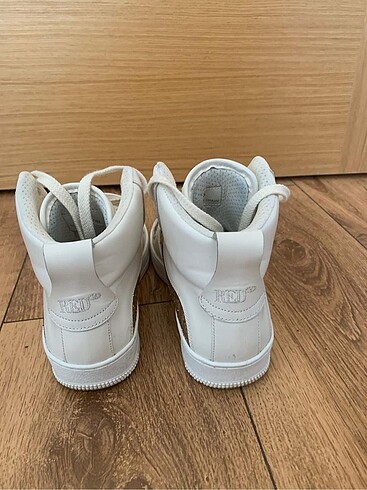 36 Beden beyaz Renk Red Valentino Bilekte Payetli Sneaker