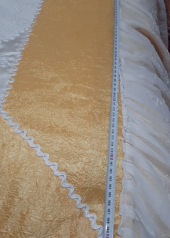 Nakışlı Beyaz Parlak Yatak Örtüsü - Görsel 8